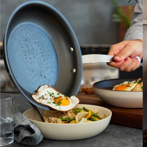 Quince 5ply nonstick 10in pan - Picture 4 of 8